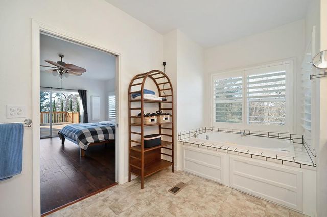 4830 Tomandee Ln, Shingle Springs, CA 95682