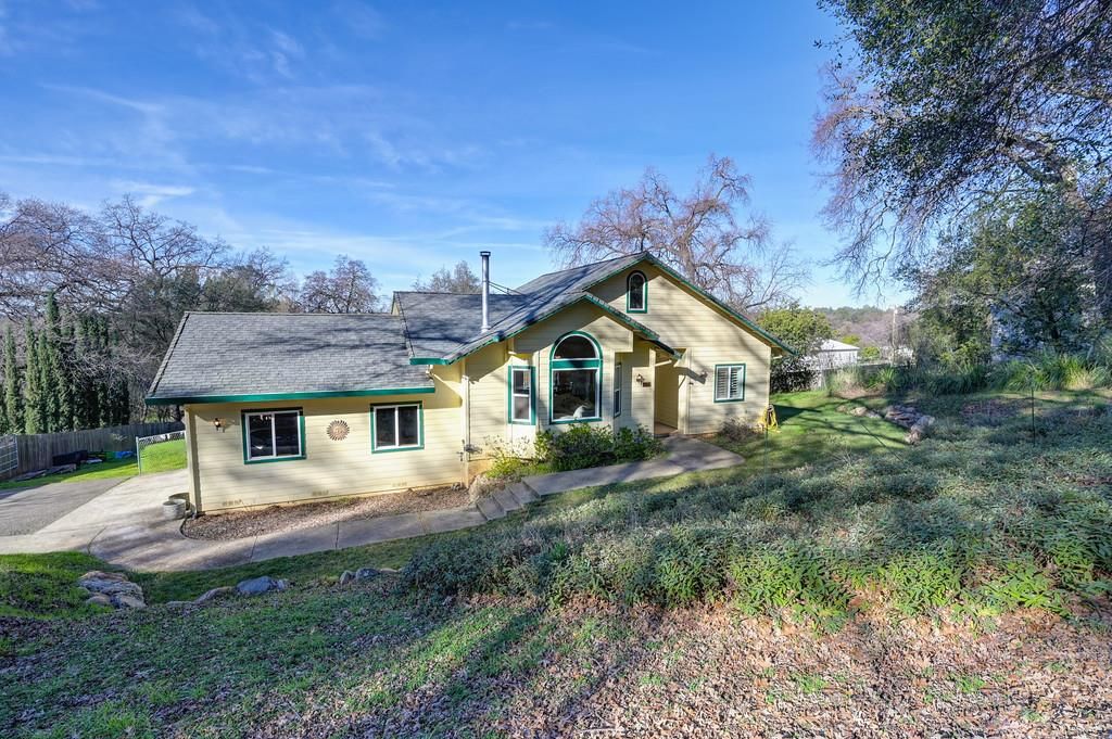 4830 Tomandee Ln, Shingle Springs, CA 95682