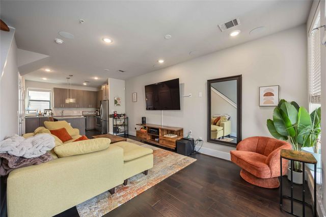 2401 Crawford Street A210, Houston, TX 77004