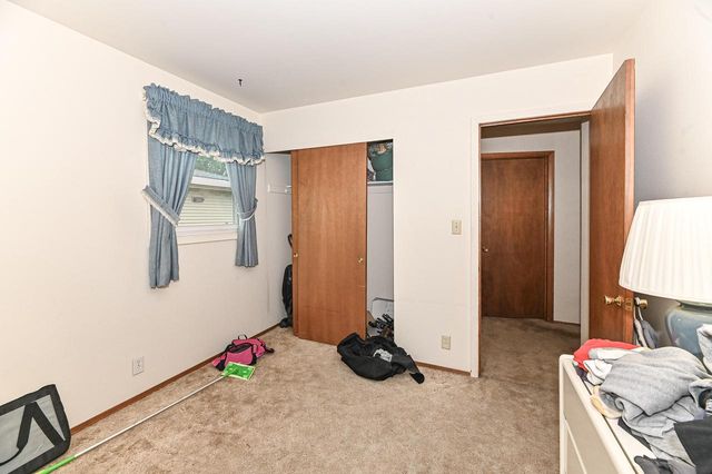 5712 Glenwood DRIVE, Mount Pleasant, WI 53406