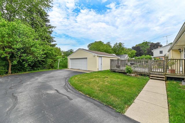 5712 Glenwood DRIVE, Mount Pleasant, WI 53406