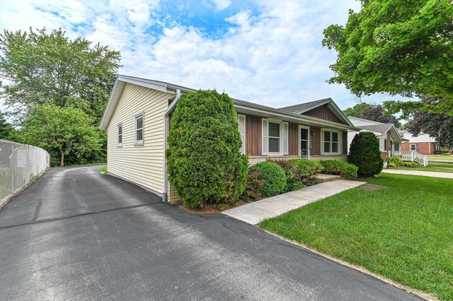 5712 Glenwood DRIVE, Mount Pleasant, WI 53406