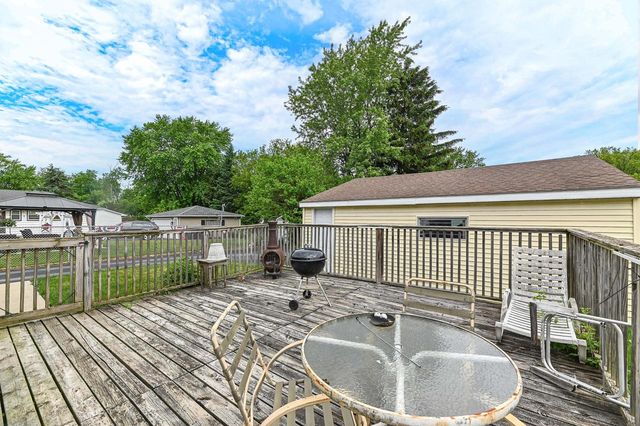 5712 Glenwood DRIVE, Mount Pleasant, WI 53406