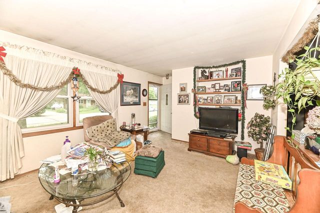5712 Glenwood DRIVE, Mount Pleasant, WI 53406