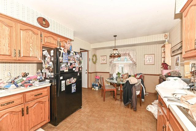 5712 Glenwood DRIVE, Mount Pleasant, WI 53406