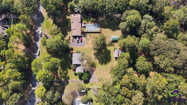 111 Hampton Way, Perry, GA 31069