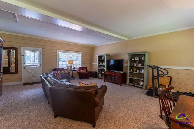 111 Hampton Way, Perry, GA 31069