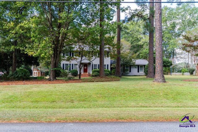 111 Hampton Way, Perry, GA 31069