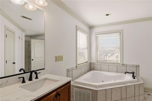 970 Boyer Drive, Clemmons, NC 27012