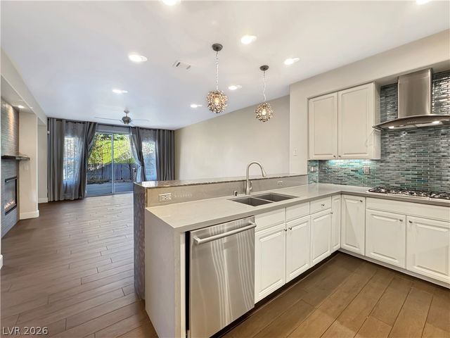 1352 Fox Acres Drive, Las Vegas, NV 89134