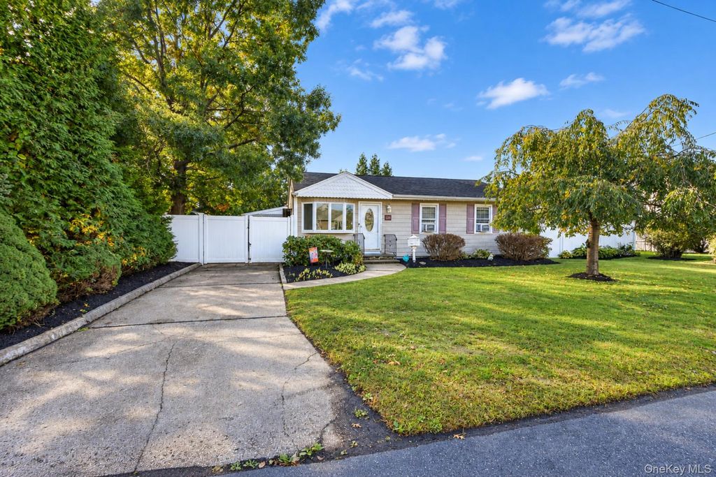 1331 3rd Street, West Babylon, NY 11704 — exterior