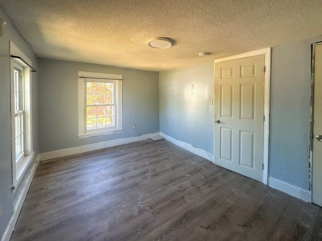 120 Hampden St, West Springfield, MA 01089