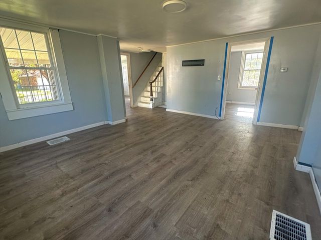 120 Hampden St, West Springfield, MA 01089