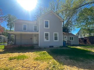 120 Hampden St, West Springfield, MA 01089