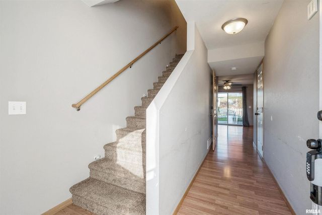 1992 Golden Eagle Drive, Dubuque, IA 52001