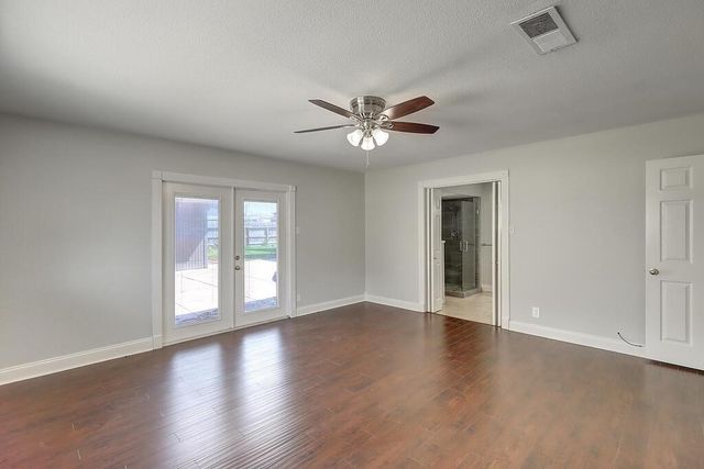 6426 Long Circ, Corpus Christi, TX 78413