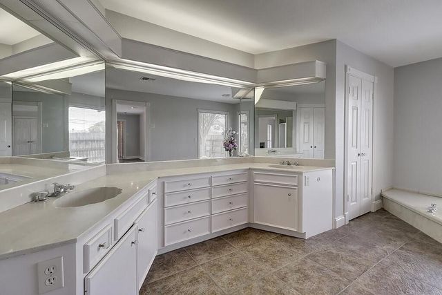 6426 Long Circ, Corpus Christi, TX 78413