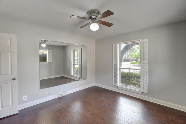 6426 Long Circ, Corpus Christi, TX 78413