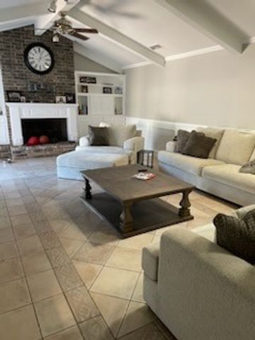 6426 Long Circ, Corpus Christi, TX 78413