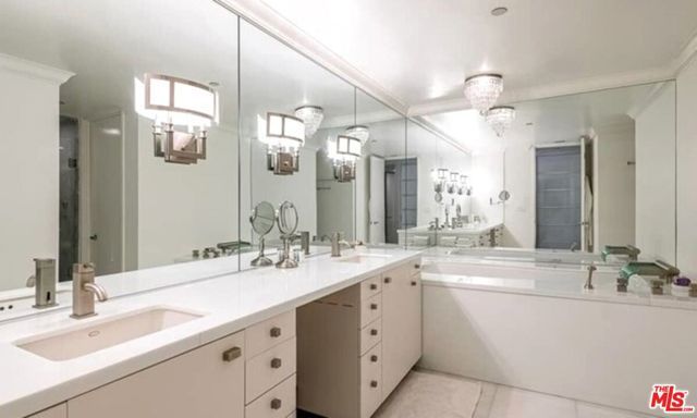 10350 Wilshire Boulevard 404, Los Angeles, CA 90024