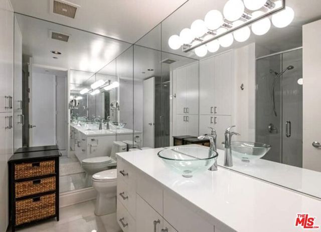 10350 Wilshire Boulevard 404, Los Angeles, CA 90024