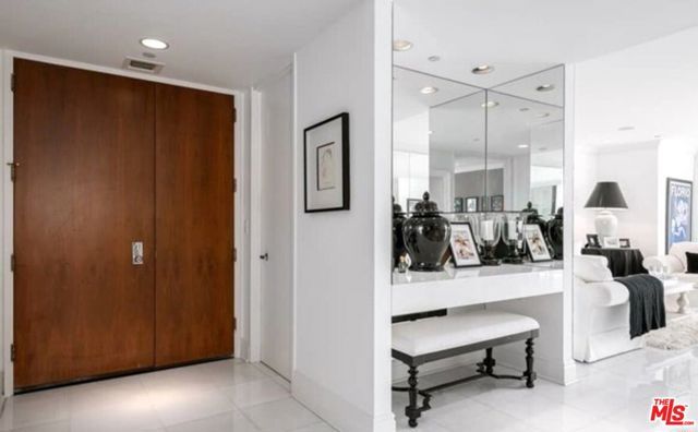 10350 Wilshire Boulevard 404, Los Angeles, CA 90024