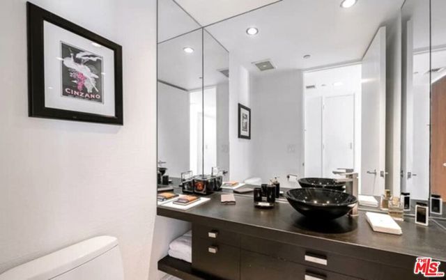 10350 Wilshire Boulevard 404, Los Angeles, CA 90024