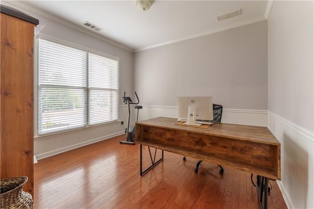 7525 Brookstone Circle, Flowery Branch, GA 30542