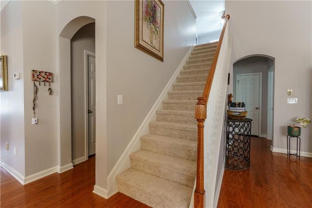 7525 Brookstone Circle, Flowery Branch, GA 30542