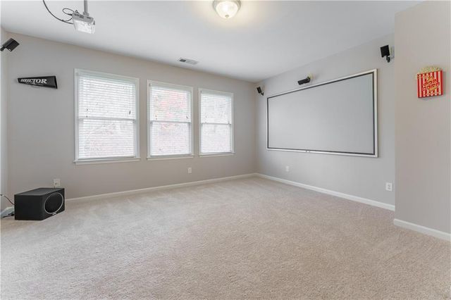 7525 Brookstone Circle, Flowery Branch, GA 30542