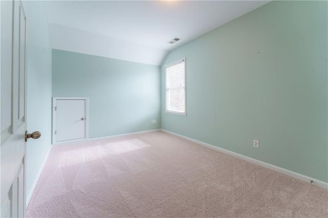 7525 Brookstone Circle, Flowery Branch, GA 30542