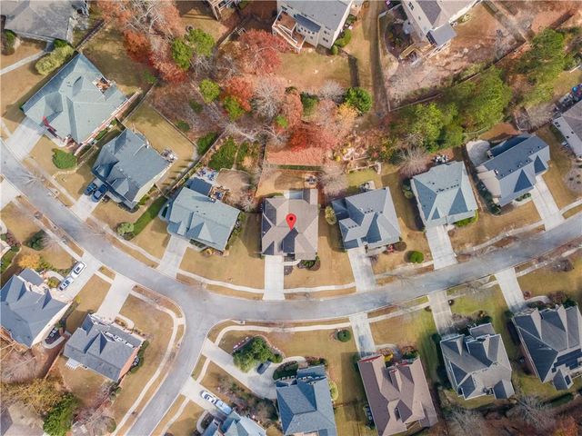 7525 Brookstone Circle, Flowery Branch, GA 30542