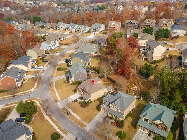 7525 Brookstone Circle, Flowery Branch, GA 30542