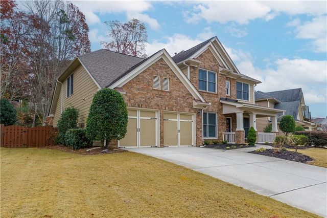 7525 Brookstone Circle, Flowery Branch, GA 30542
