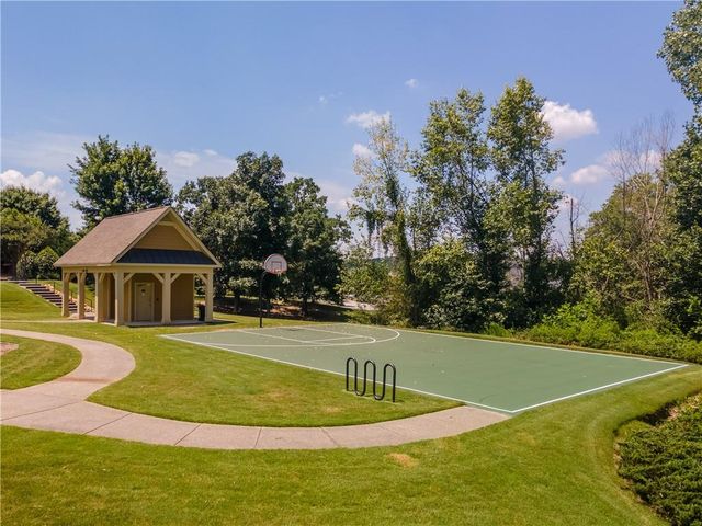 7525 Brookstone Circle, Flowery Branch, GA 30542