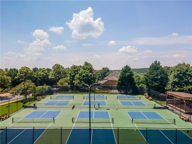 7525 Brookstone Circle, Flowery Branch, GA 30542