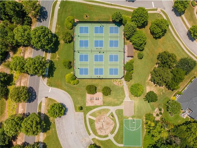 7525 Brookstone Circle, Flowery Branch, GA 30542