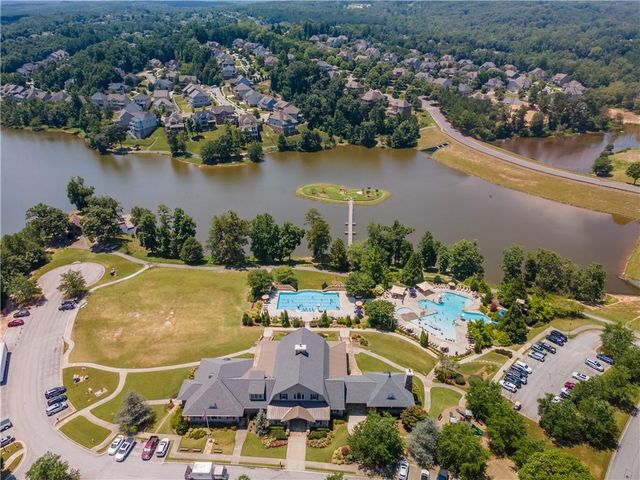 7525 Brookstone Circle, Flowery Branch, GA 30542