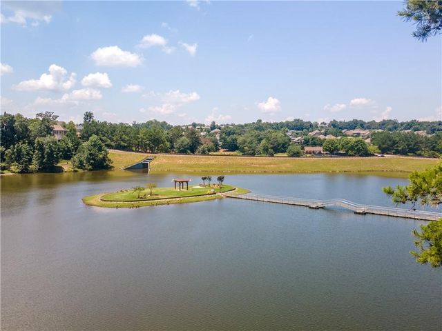 7525 Brookstone Circle, Flowery Branch, GA 30542