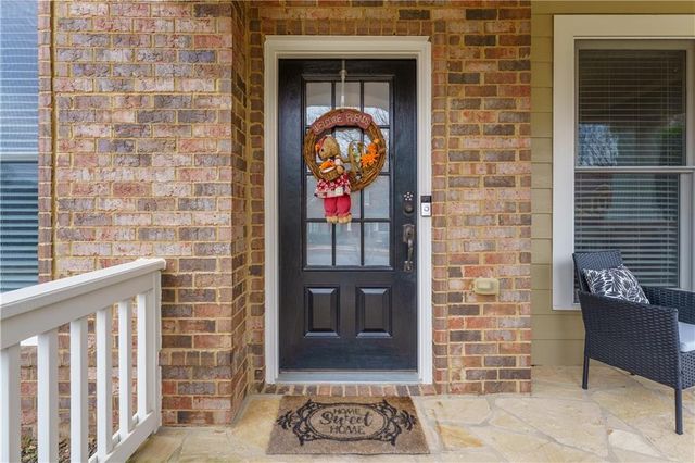 7525 Brookstone Circle, Flowery Branch, GA 30542