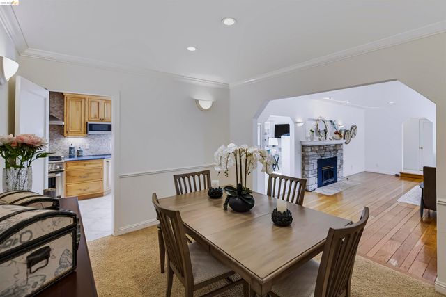 913 Monterey Cir, Monterey, CA 93940