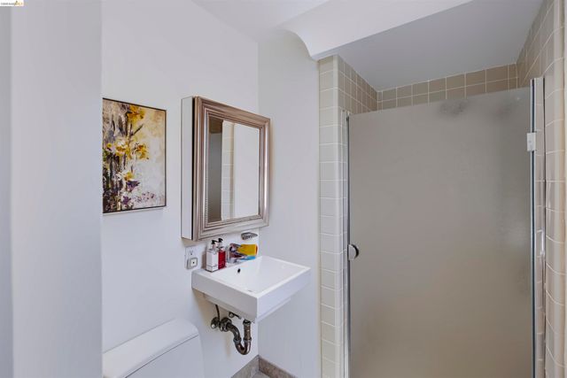 913 Monterey Cir, Monterey, CA 93940