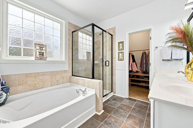 9041 Linslade Way, Wake Forest, NC 27587