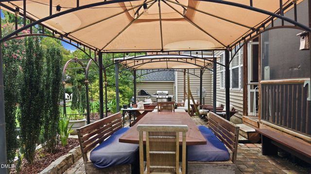 9041 Linslade Way, Wake Forest, NC 27587