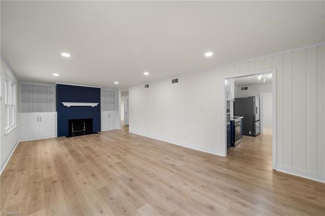 3514 Stimpson Drive, Pfafftown, NC 27040