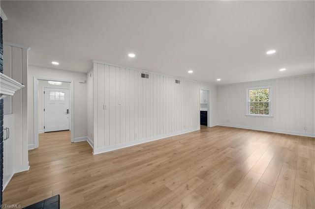 3514 Stimpson Drive, Pfafftown, NC 27040