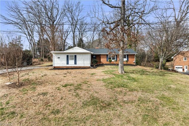 3514 Stimpson Drive, Pfafftown, NC 27040