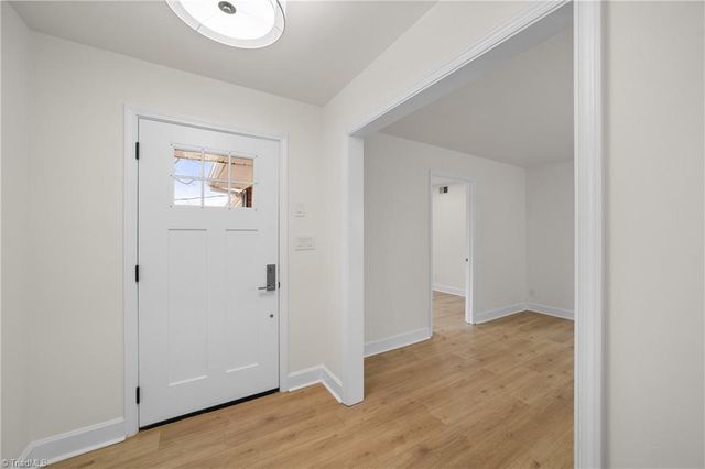 3514 Stimpson Drive, Pfafftown, NC 27040