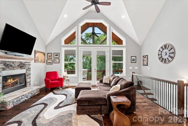 204 Mostert Drive, Asheville, NC 28804