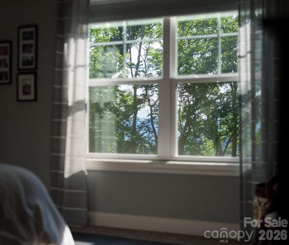 204 Mostert Drive, Asheville, NC 28804